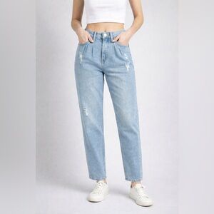 NWT Cello High Rise Straight Leg Jeans Light Wash Pleated Denim Size 01